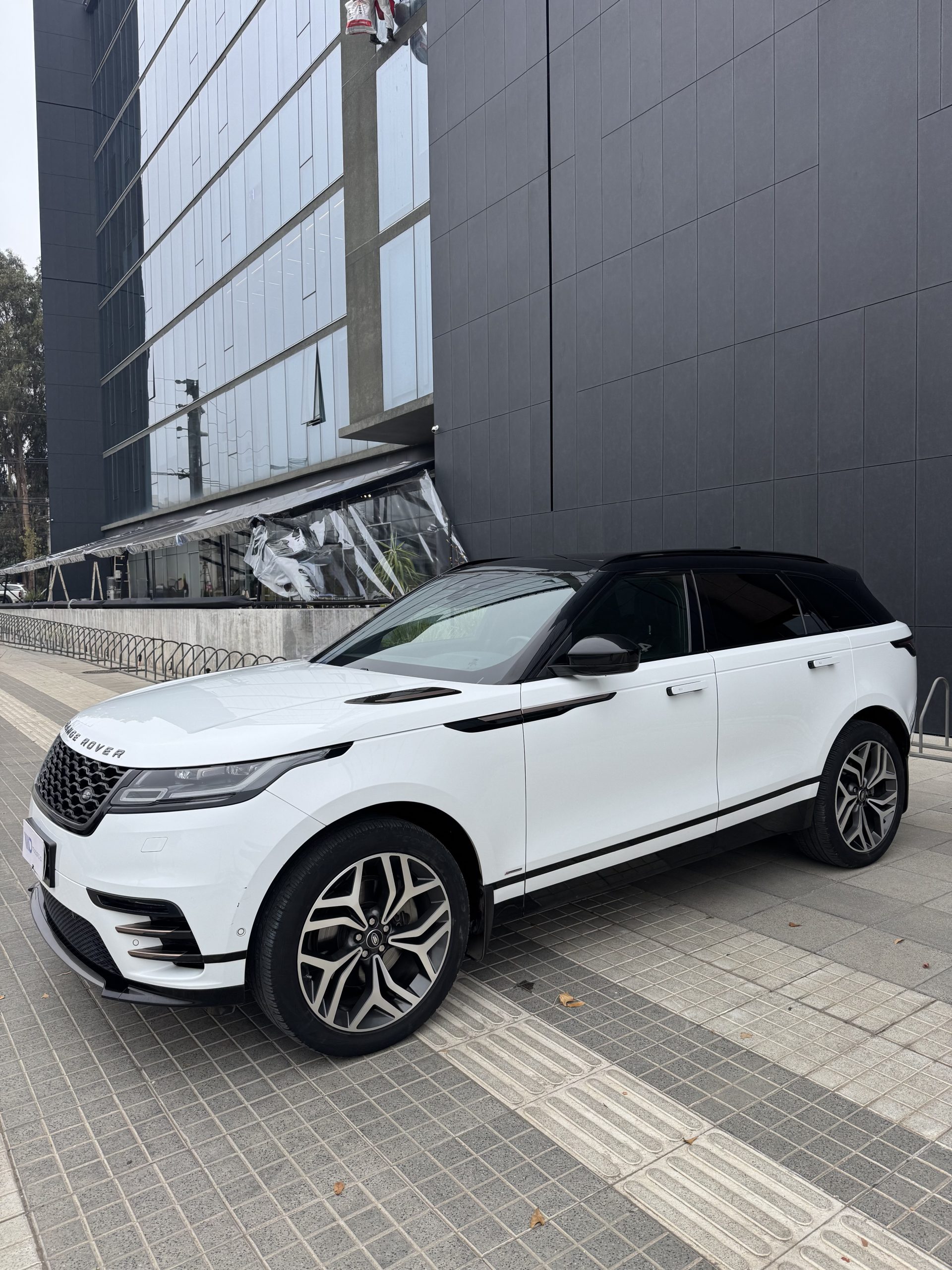 Land Rover Range Rover Velar R-Dynamic P380