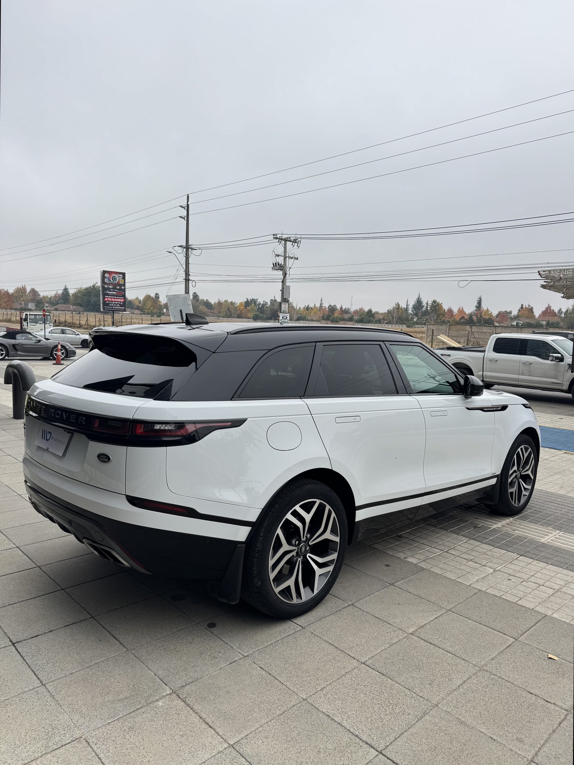 Land Rover Range Rover Velar R-Dynamic P380
