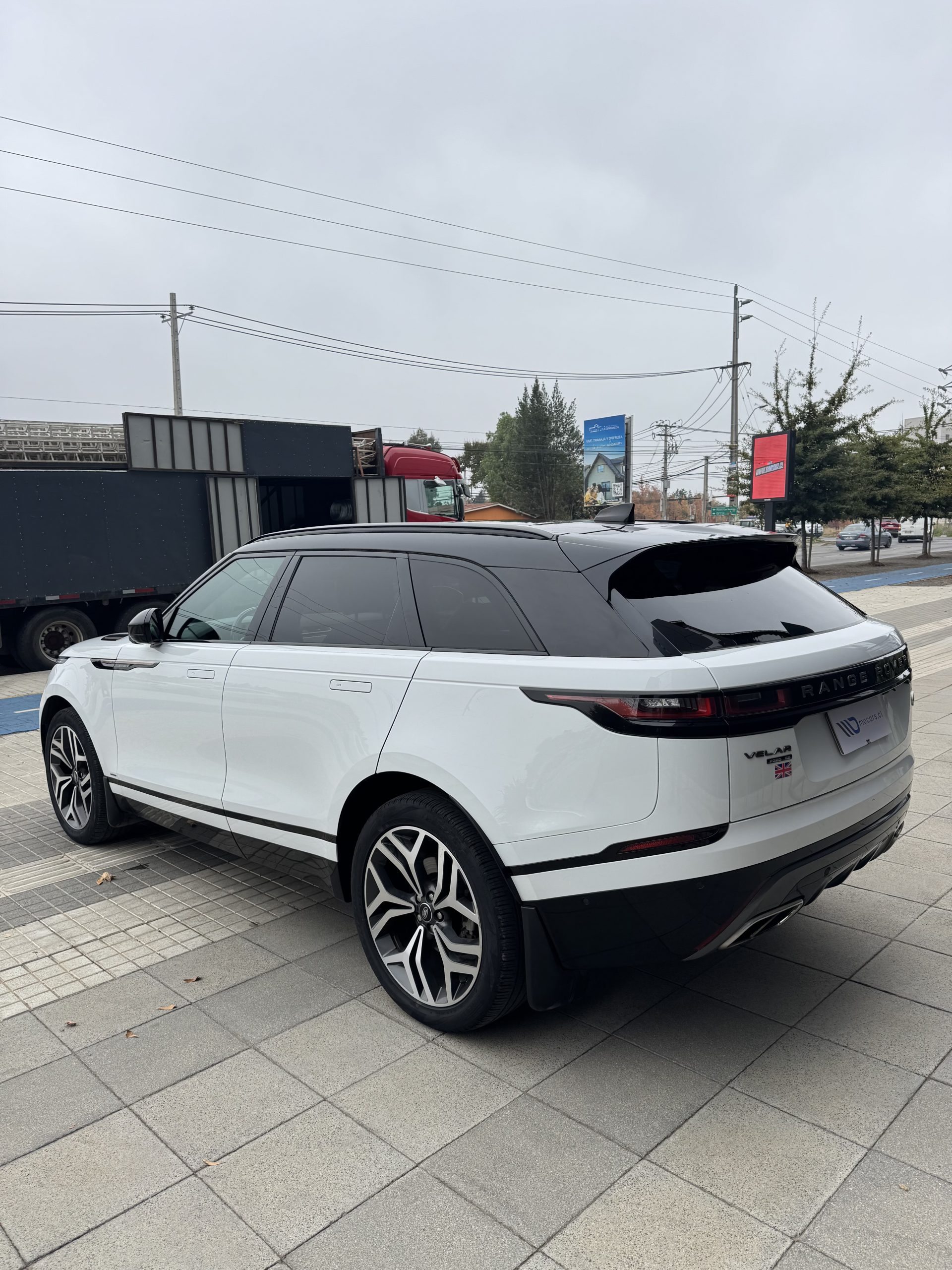 Land Rover Range Rover Velar R-Dynamic P380