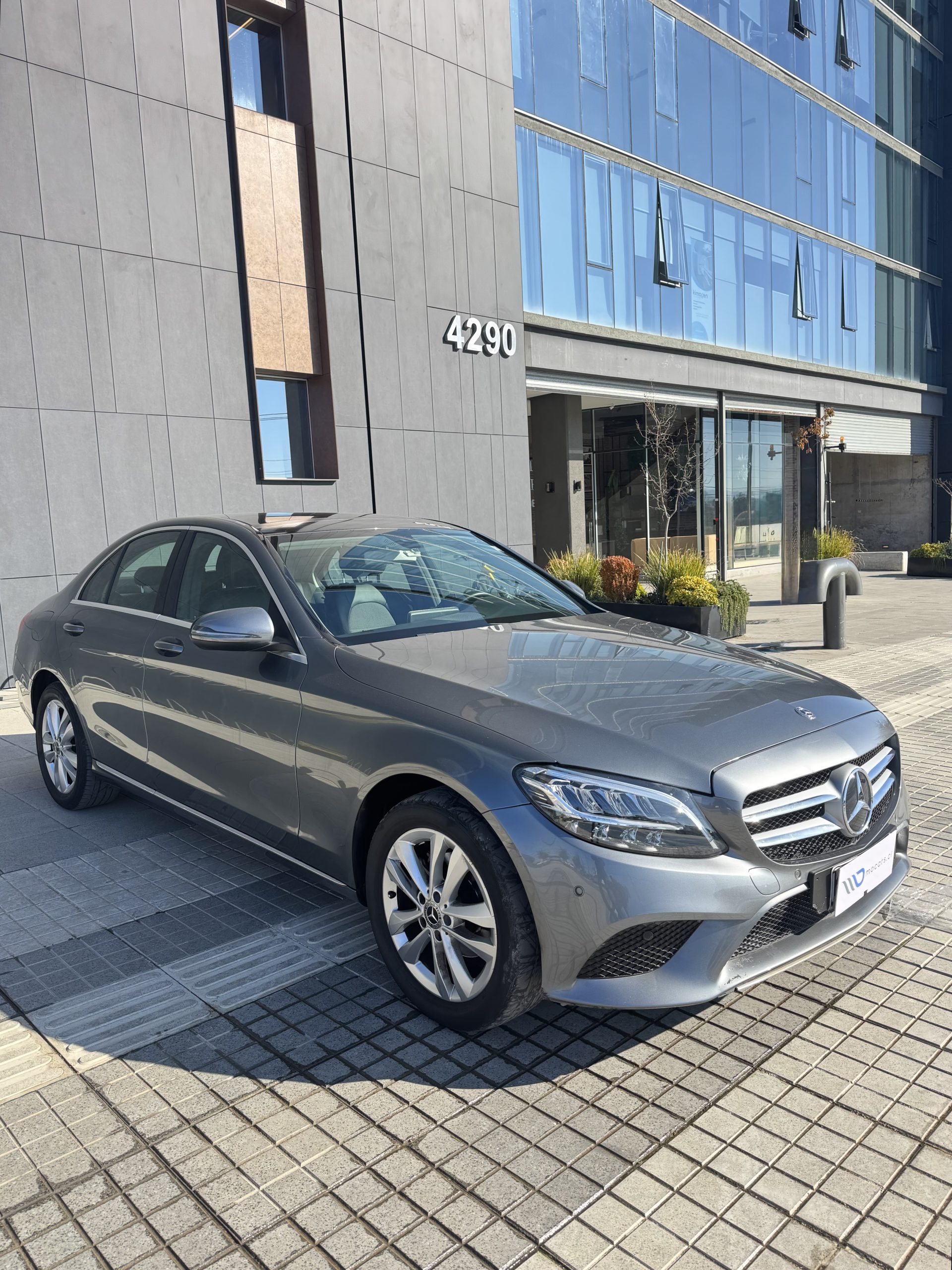 Mercedes Benz C180