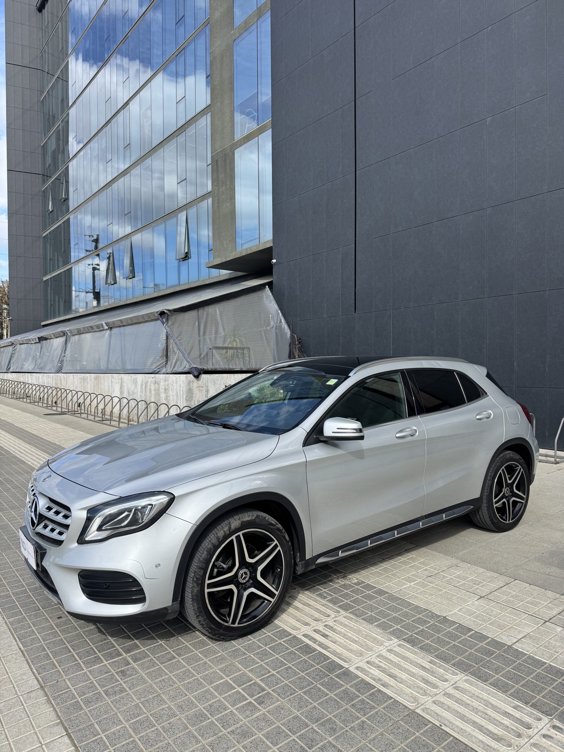 Mercedes Benz GLA 250