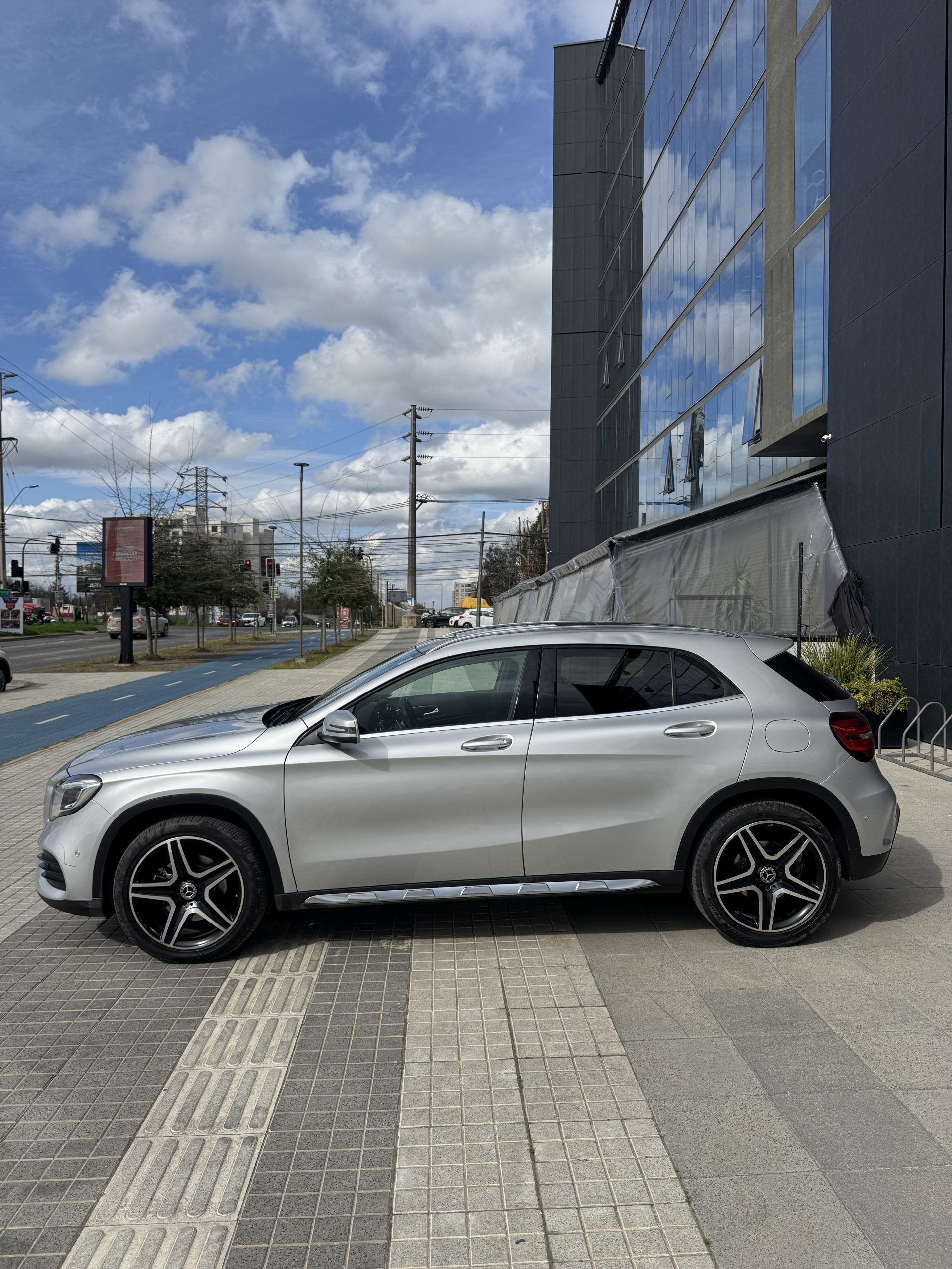 Mercedes Benz GLA 250