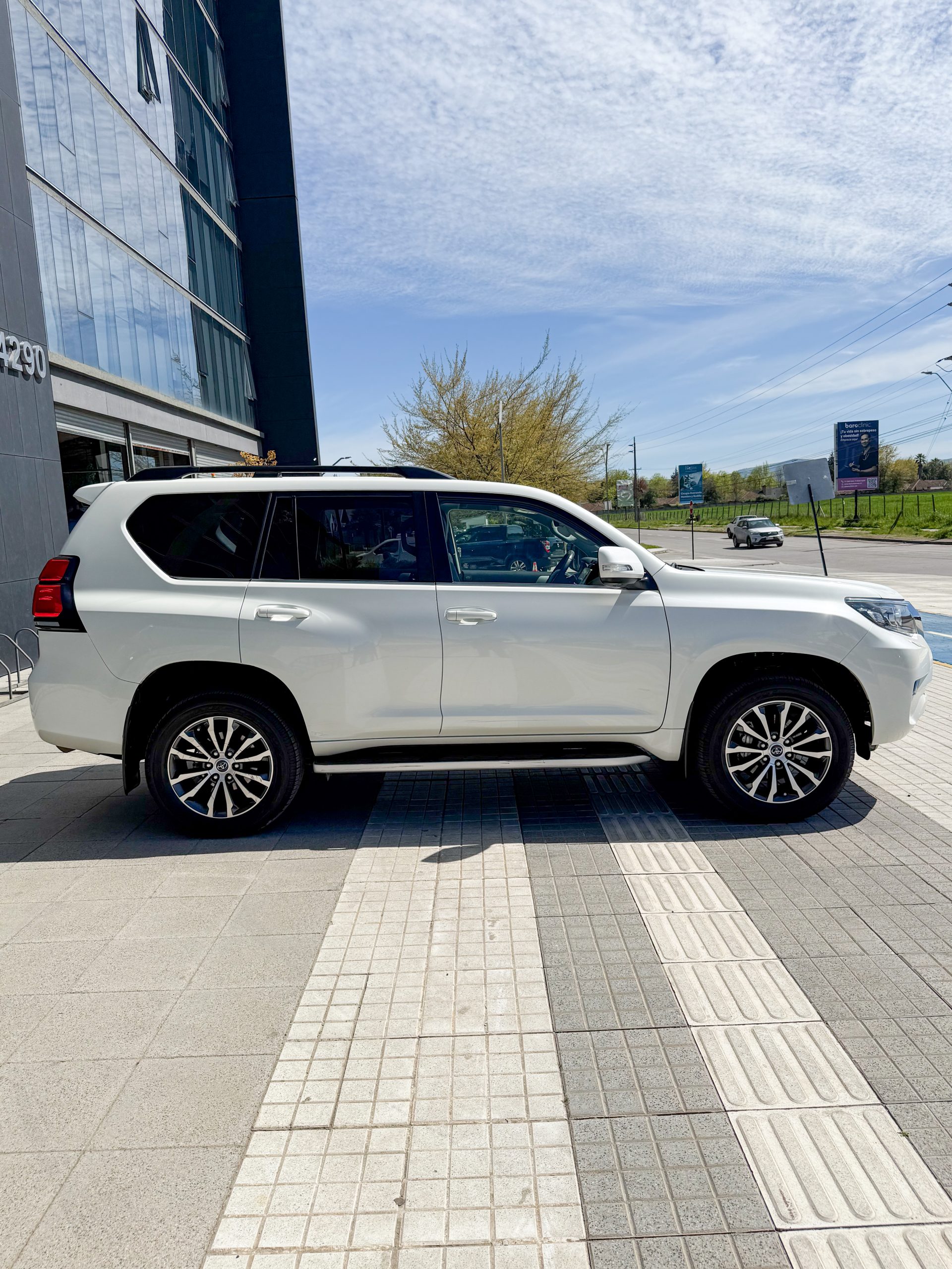Toyota Land Cruiser Prado Vx.L