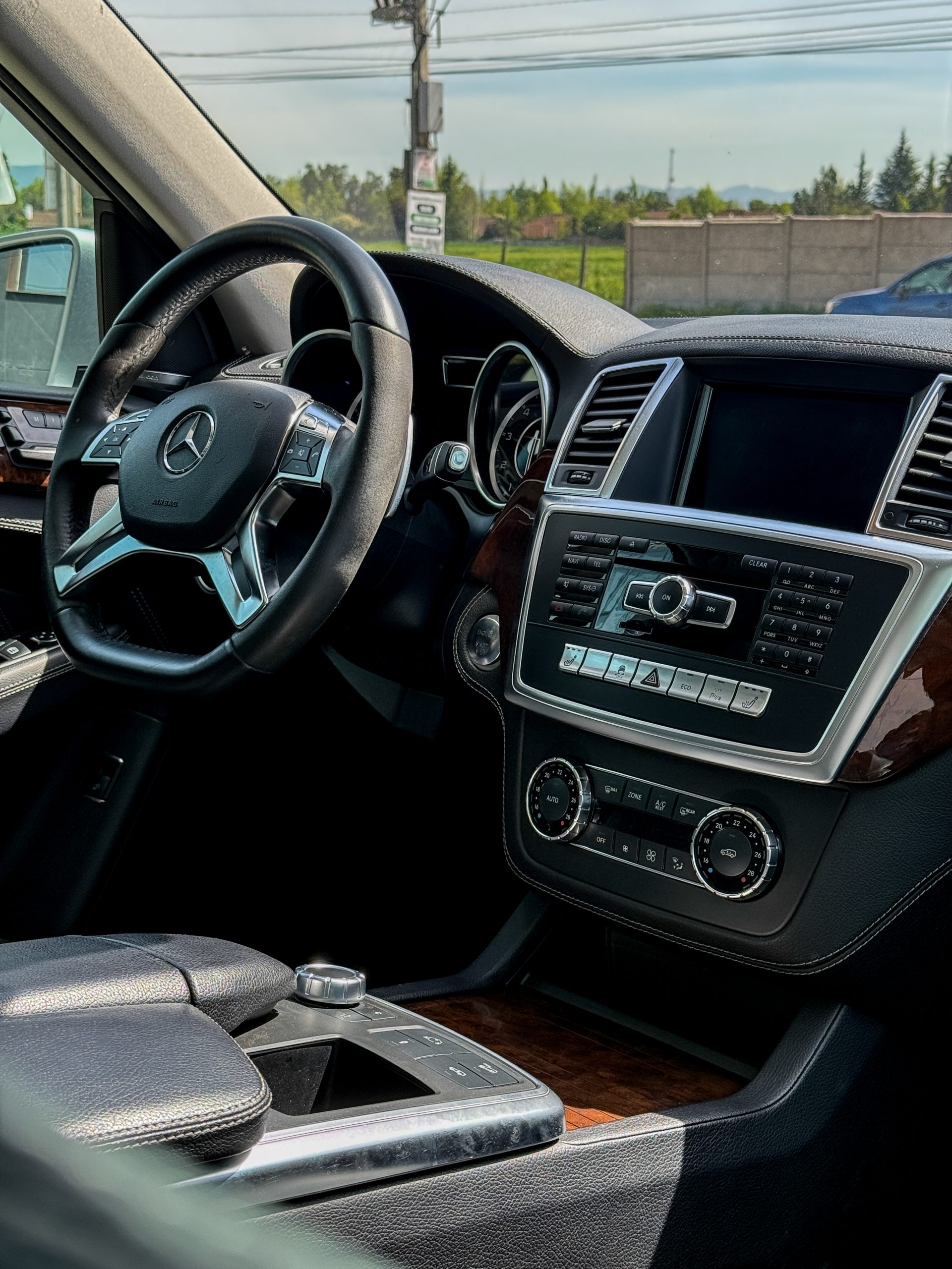 Mercedes benz ML63 AMG