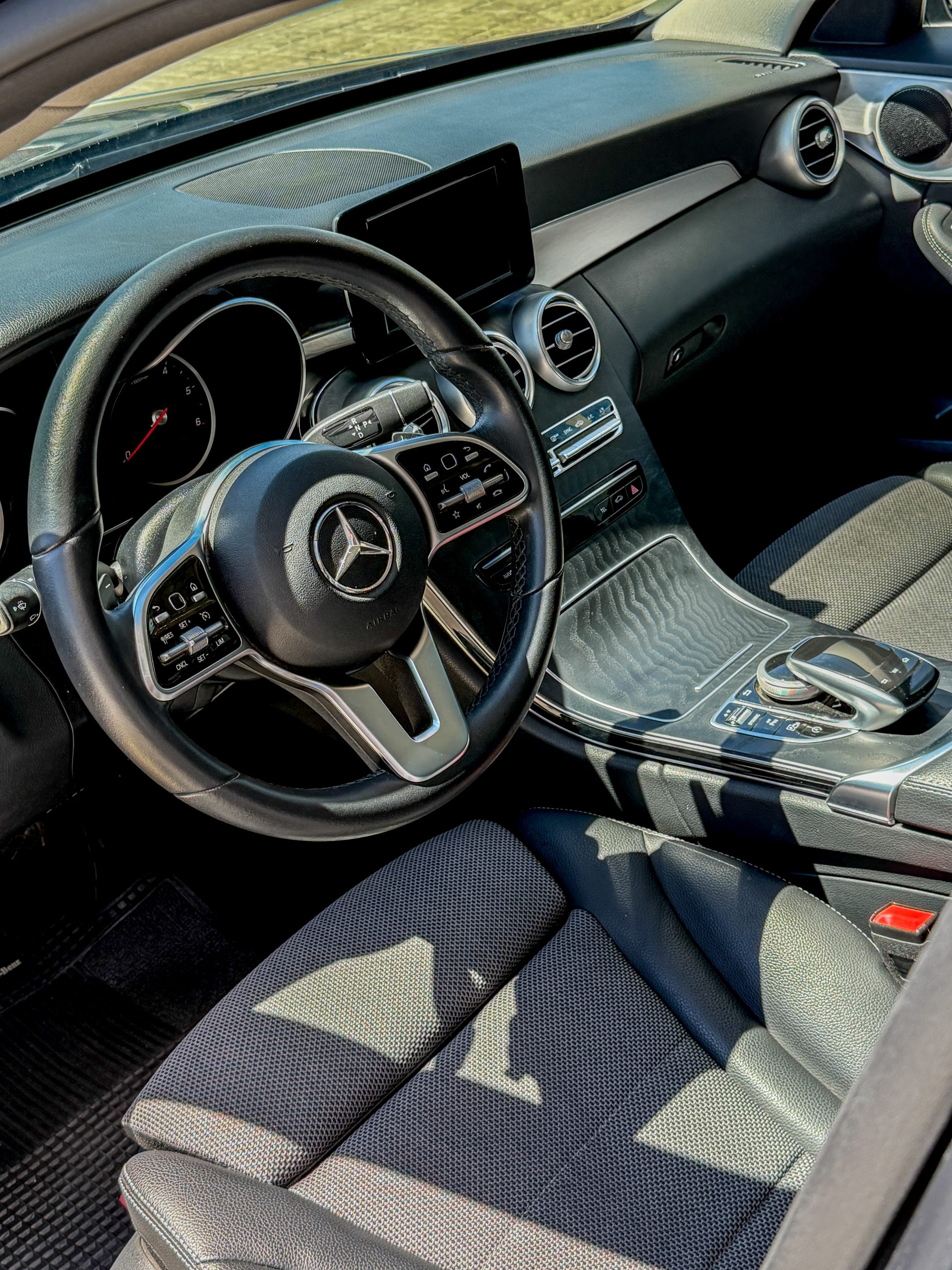 Mercedes Benz C220D AMG