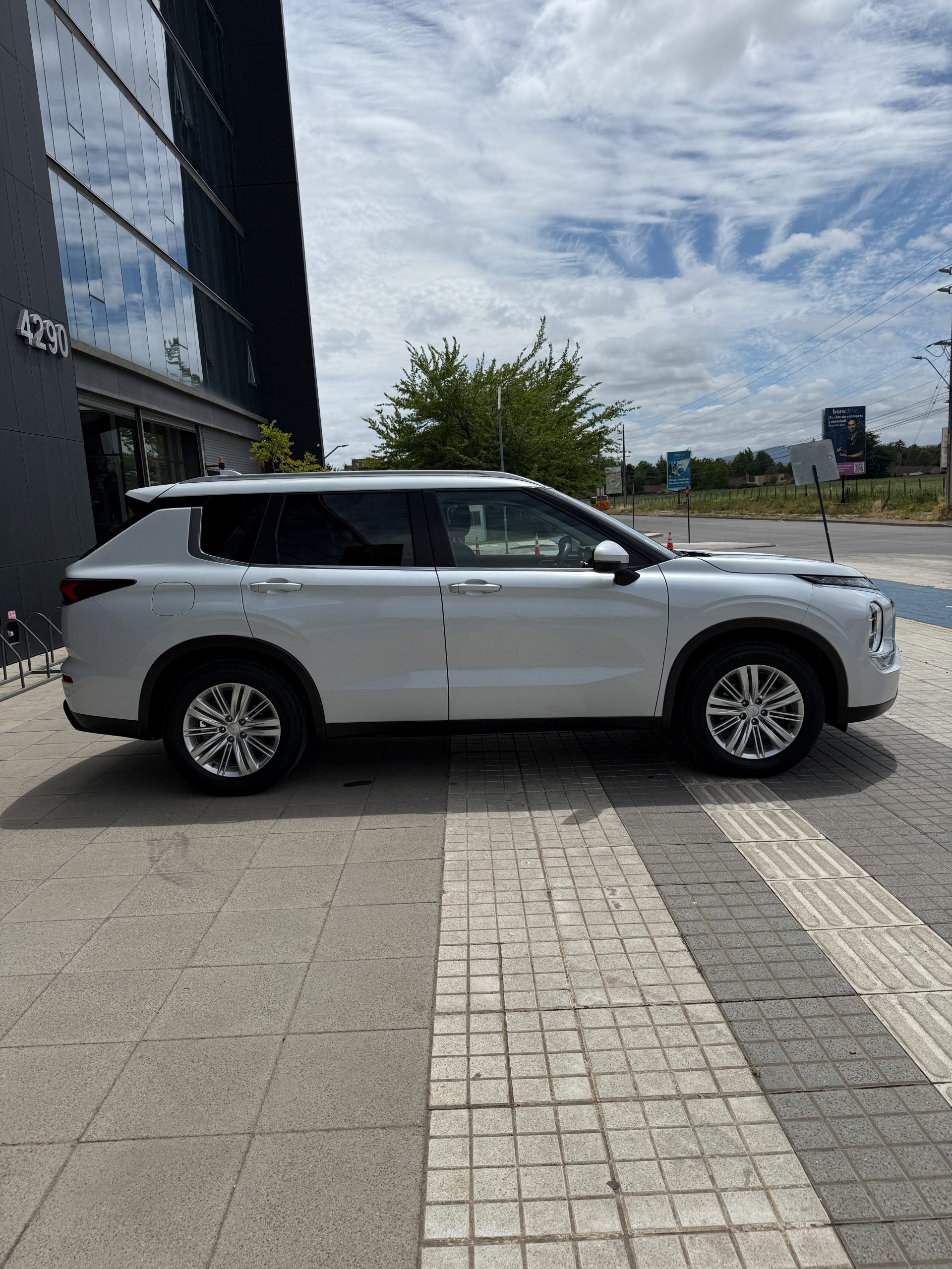 Mitsubishi New Outlander GL