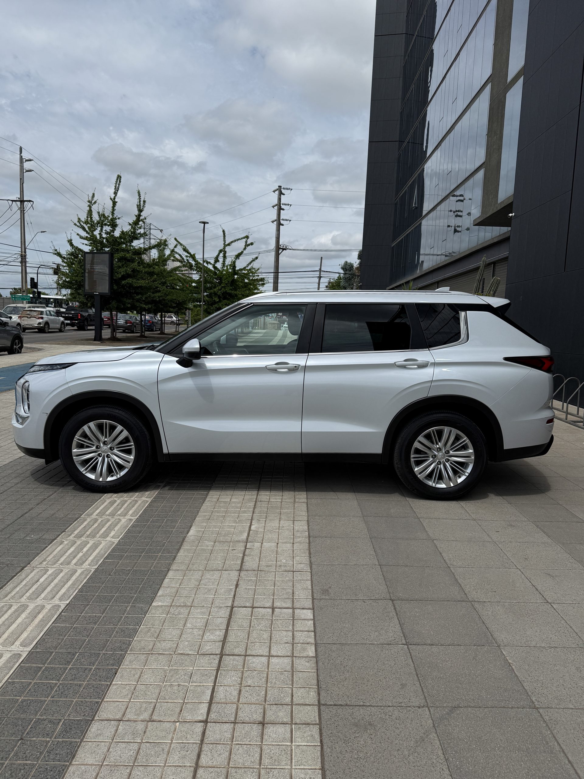 Mitsubishi New Outlander GL