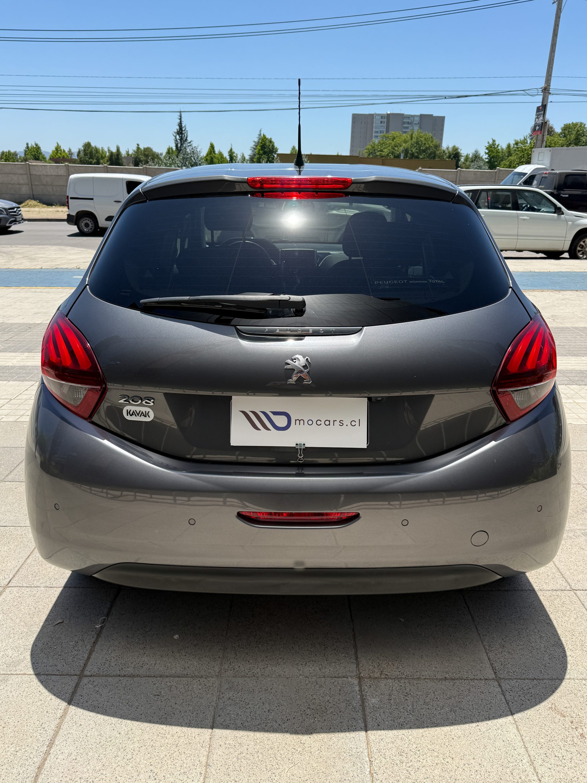 Peugeot 208 Signature