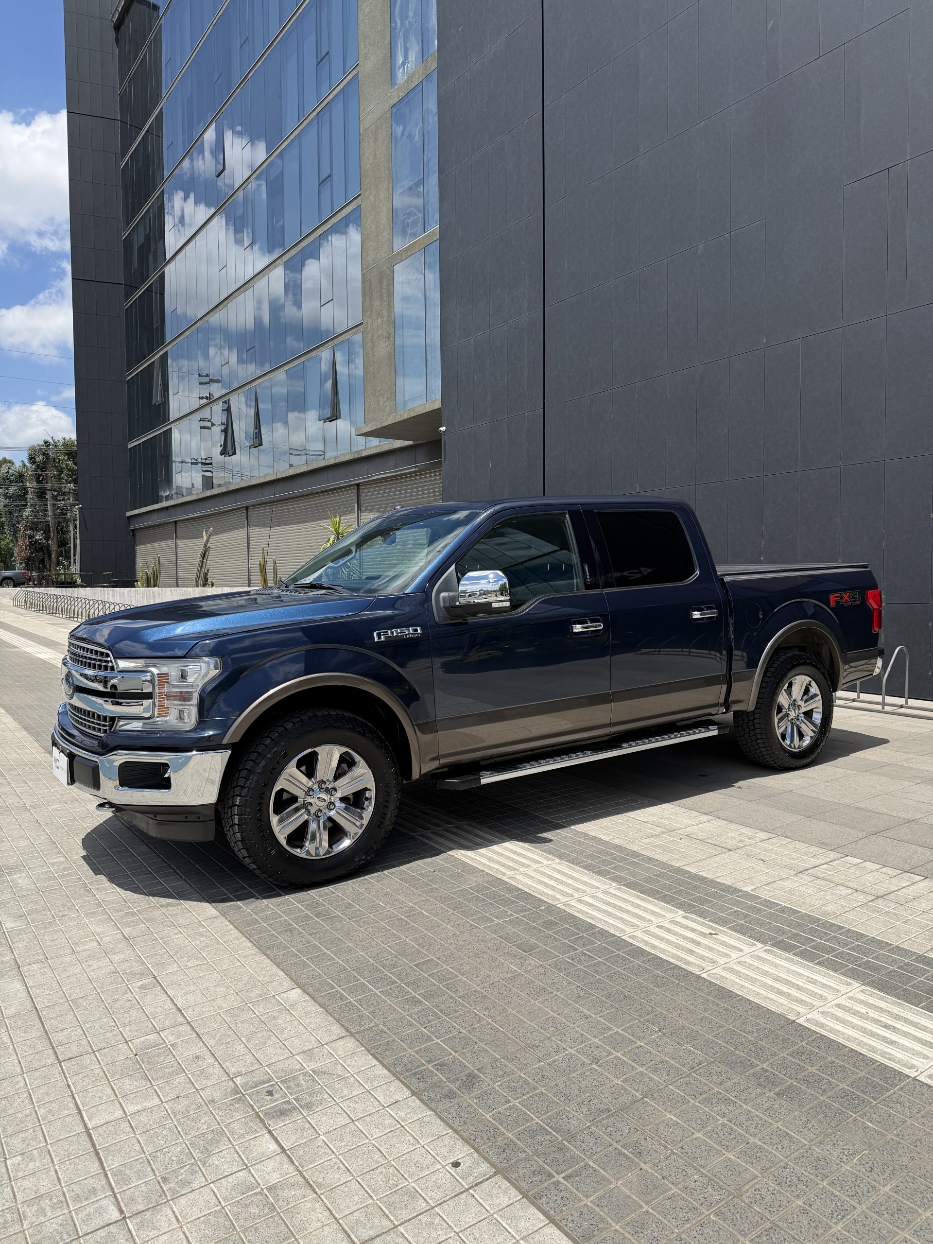 Ford F-150 Lariat Luxury