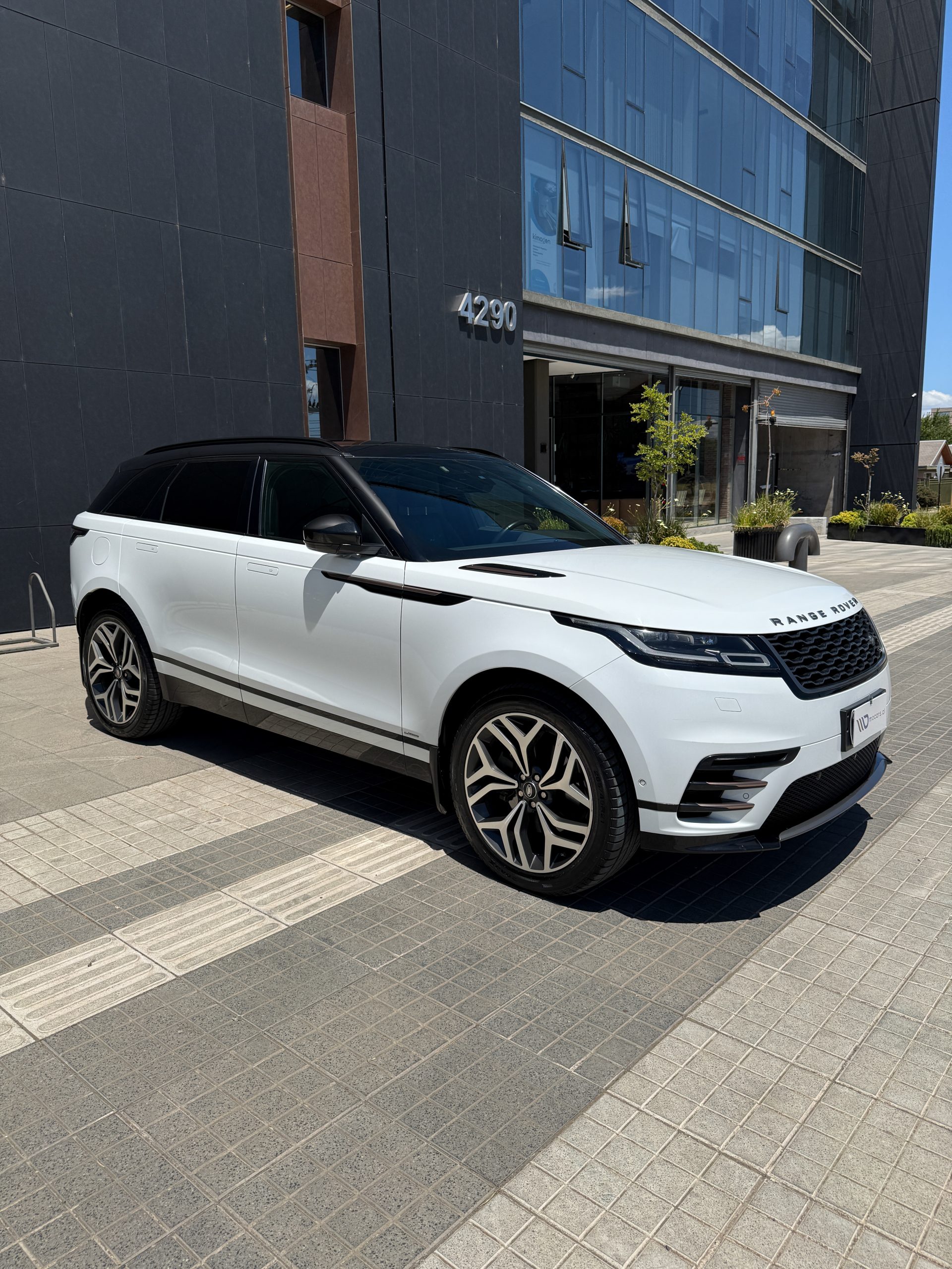 Land Rover Range Rover Velar R-Dynamic P380