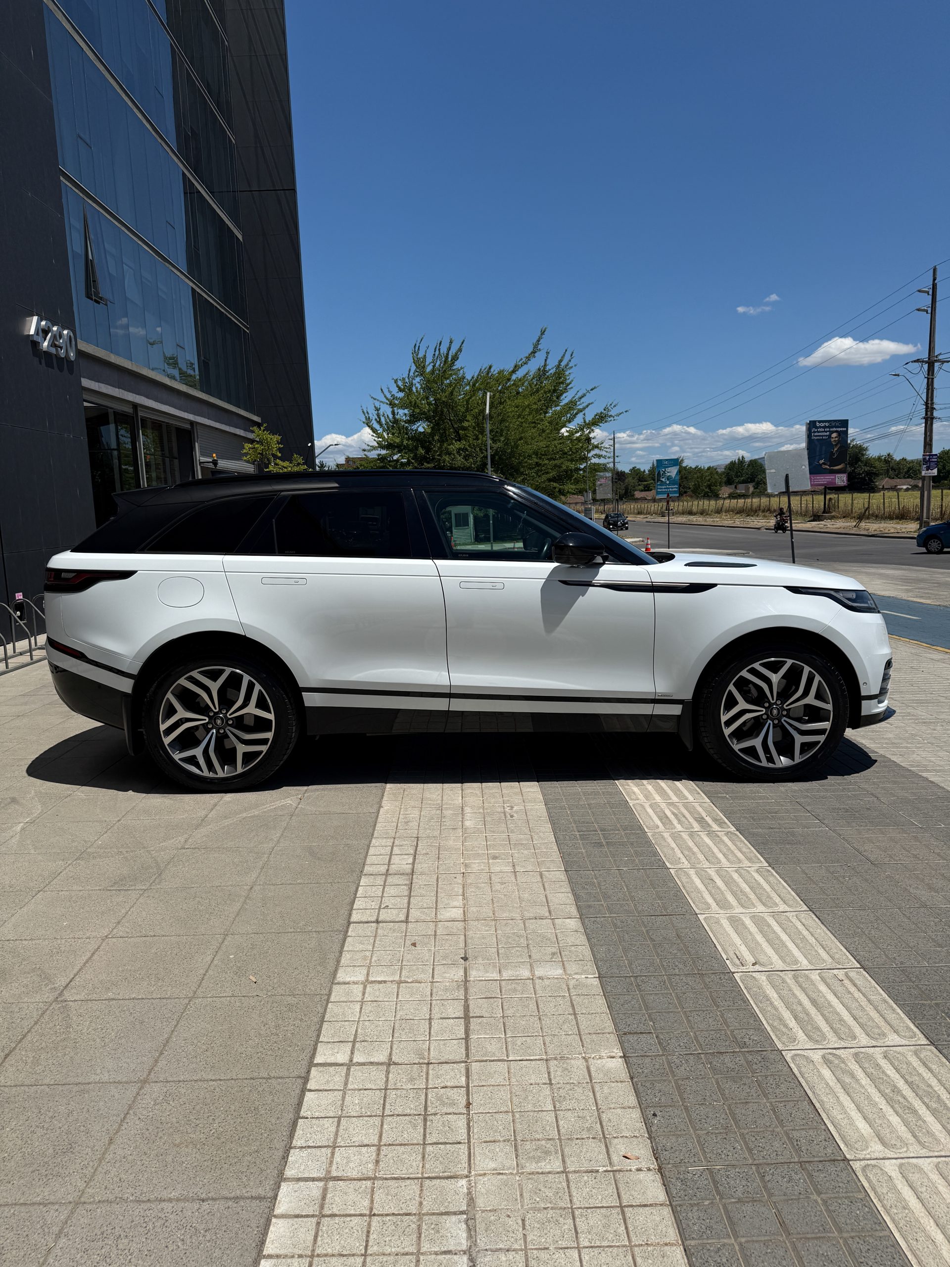 Land Rover Range Rover Velar R-Dynamic P380
