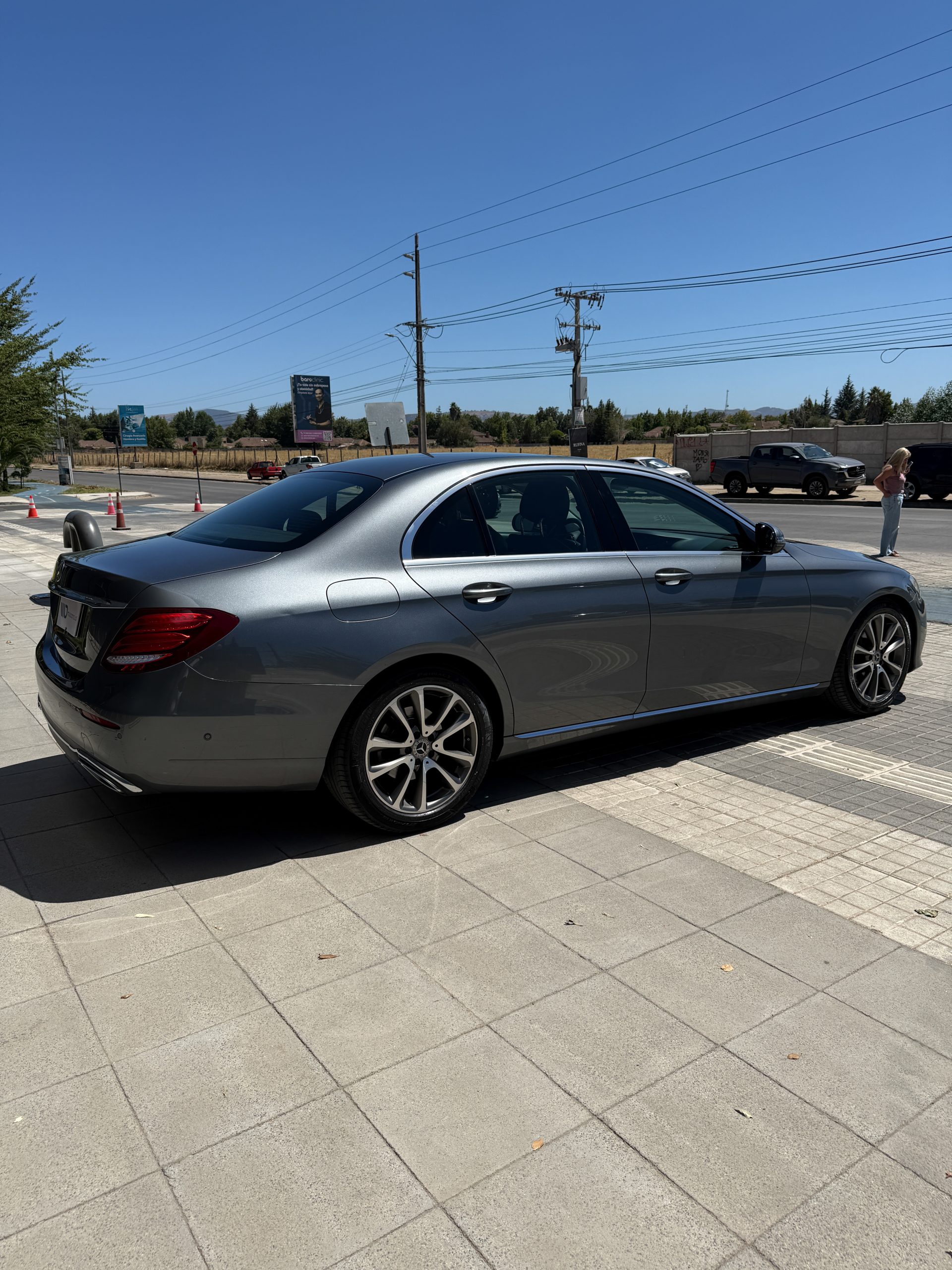 Mercedes Benz E220