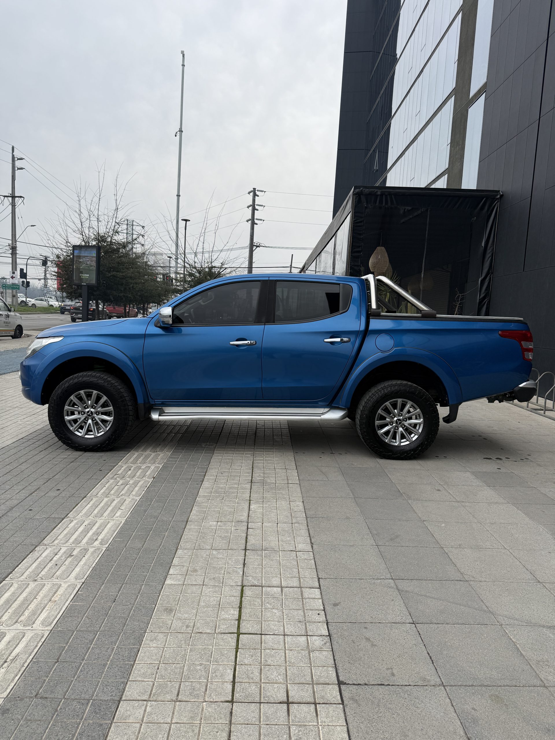 Mitsubishi L200 Dakar 4x4